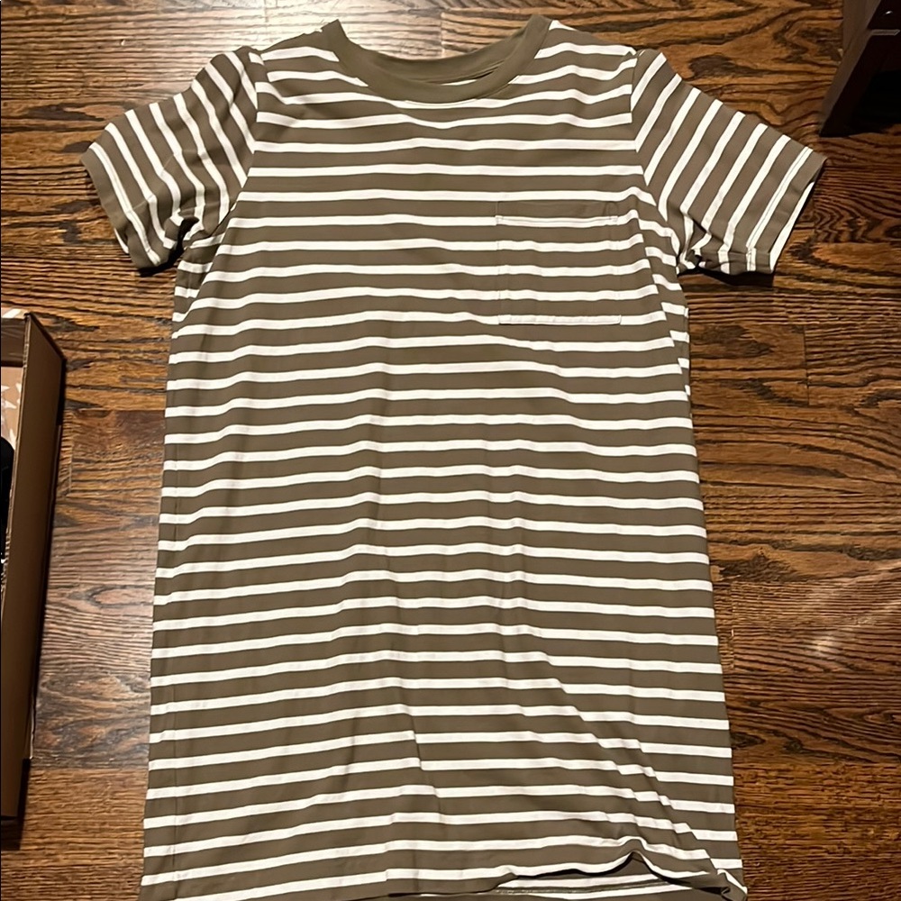 Everlane t-shirt dress